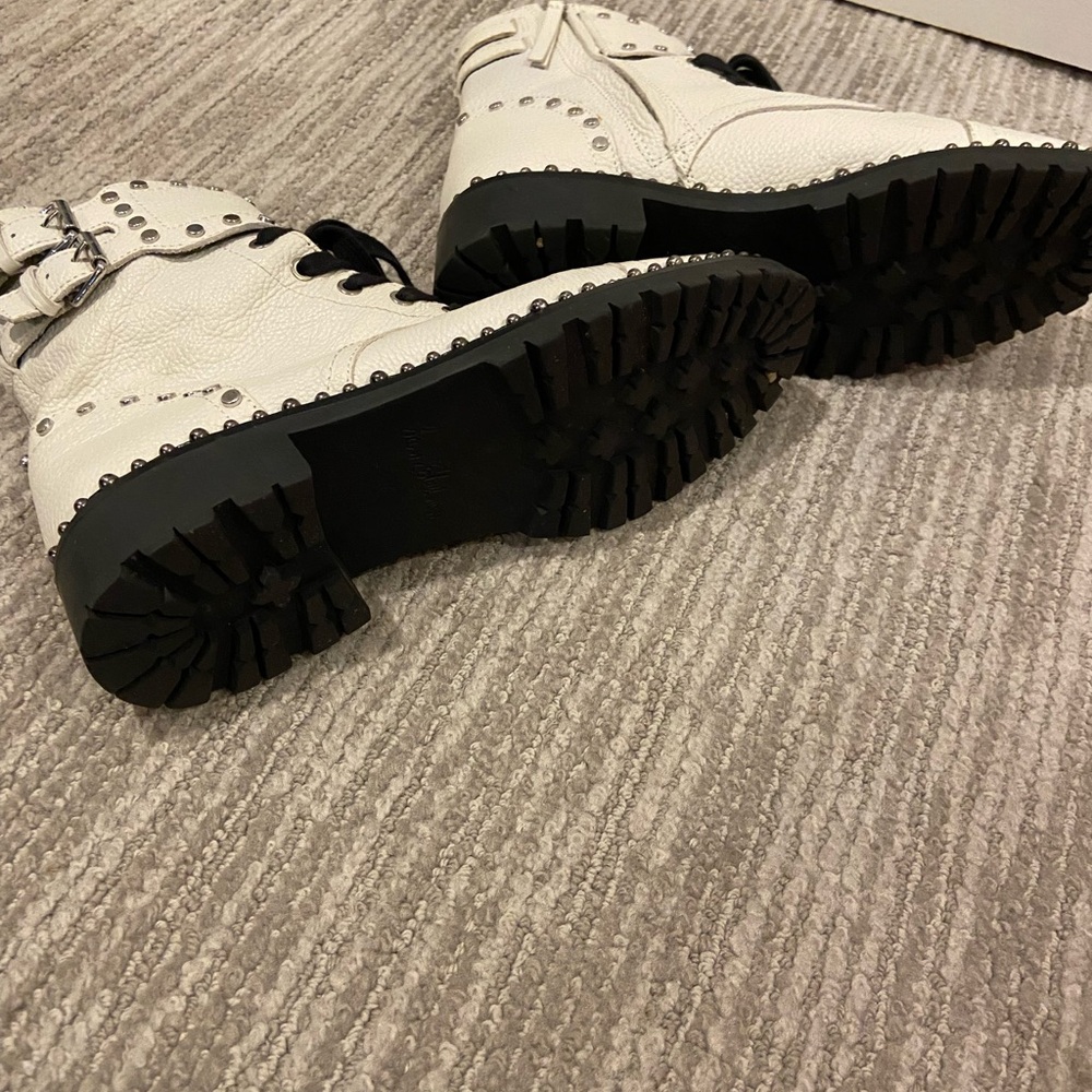 Sam Edelman White Ankle Boots with Black Soles